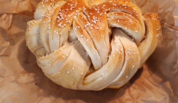 Маслена пита със сладко