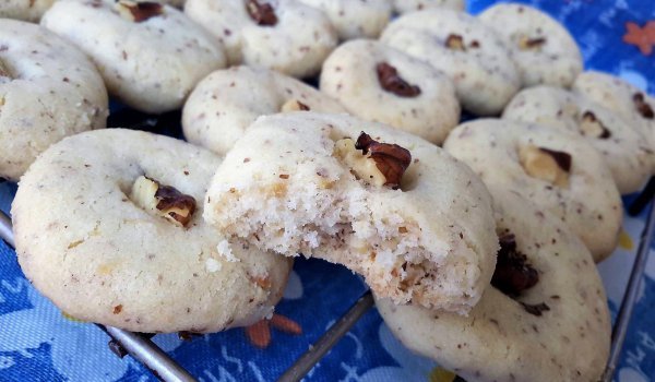 Маслени ореховки