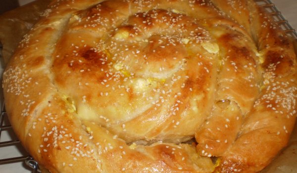 Масленица на конци със сирене