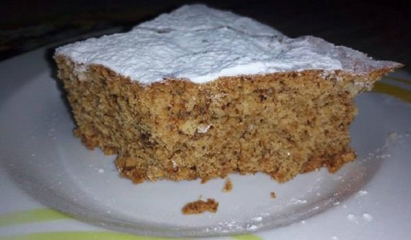 Меден кекс с орехи и кафе