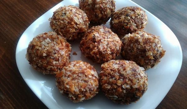 Меденки, оваляни в печени кори за баница