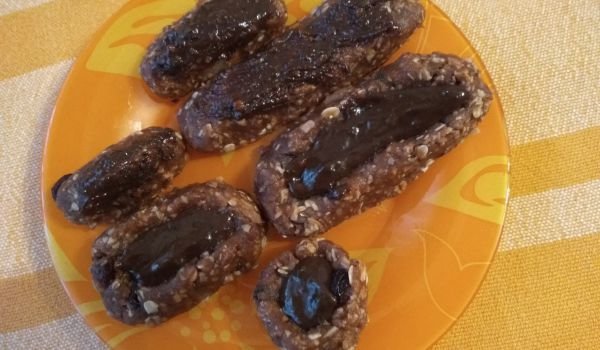 Меки барчета с фъстъчен тахан