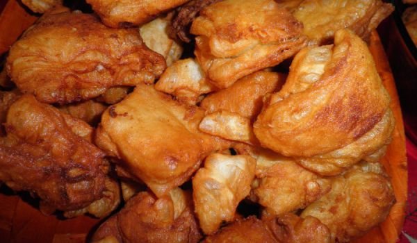 Мекици с плънка от сирене