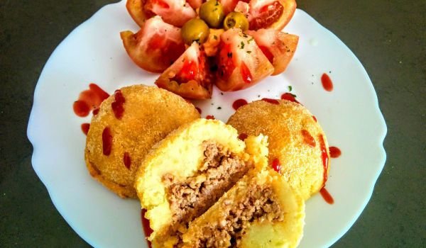 Мексикански бомбички с картофено пюре и кайма