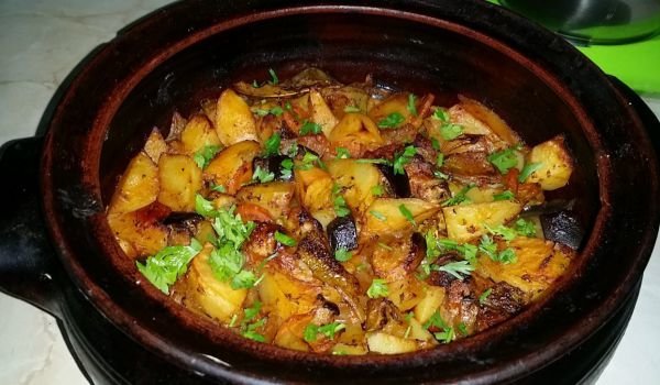 гювеч с месо картофи и зеленчуци