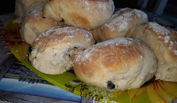 Мини чабати с маслини и сушени домати
