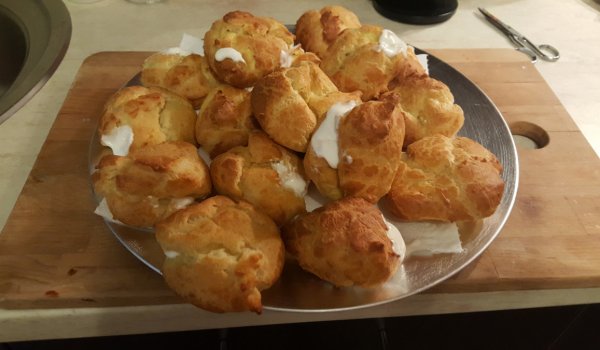 Мини еклери с бял шоколадов мус