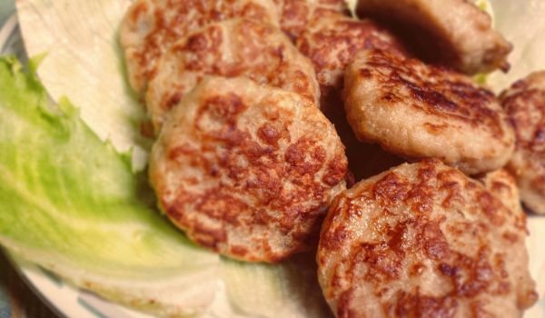 Мини кюфтенца с горчица