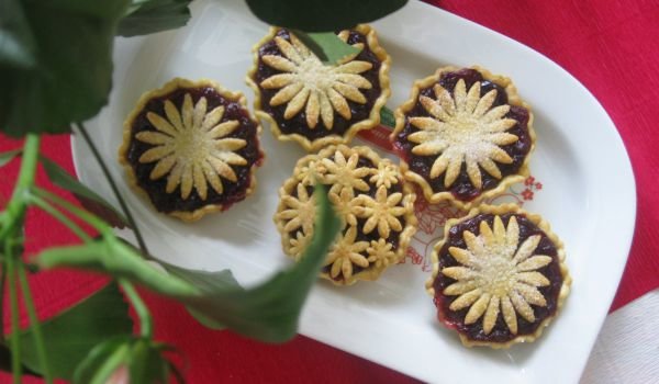 Мини пай с вишни