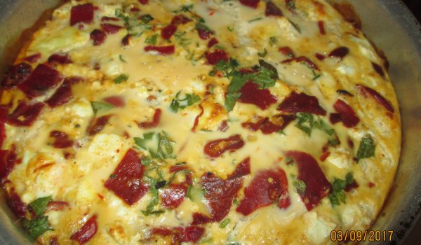 Миш маш с извара, сирене и чушки на фурна