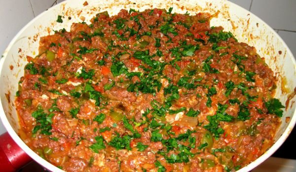 Миш-маш с мляно месо
