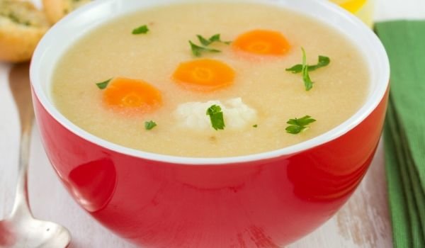Млечна супа от млади моркови