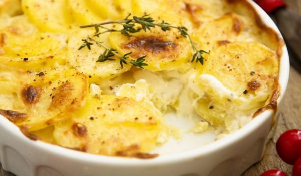 Млечни картофи на фурна