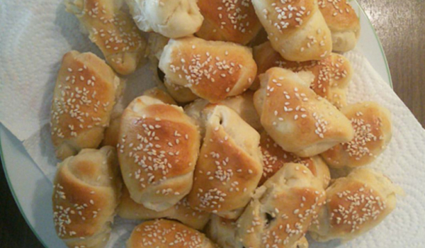 Млечни солени кифлички