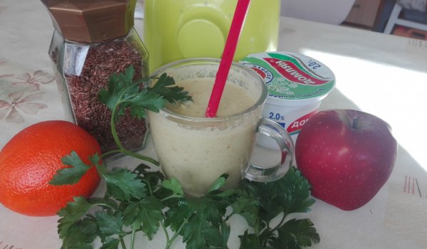 Млечно смути с плодове, магданоз и ленено семе