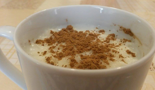 Мляко с ориз и канела