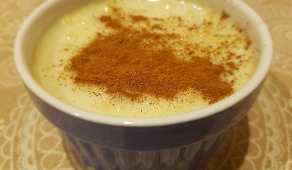 Мляко с ориз, ванилия и канела