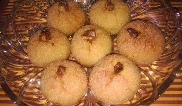 Много сочни топки от грис