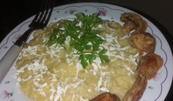 Много вкусна закуска с кускус, кашкавал и сирене