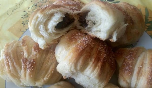 Многолистни кифлички Катмер поача (Katmer Poğaça)