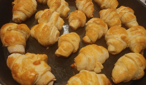 Многолистни Кифлички със Сирене и Кашкавал