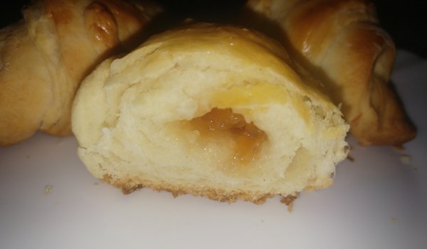 Многолистни Сладки Кифлички