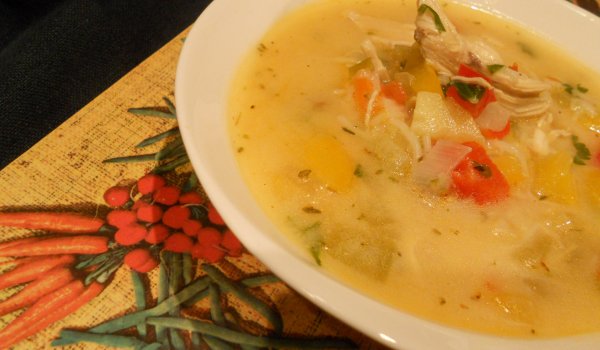 Моята лековита пилешка супа с 20 съставки