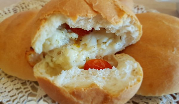 Моите сполучливи пълнени хлебчета
