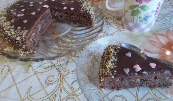 Морковена торта с какао и шоколад