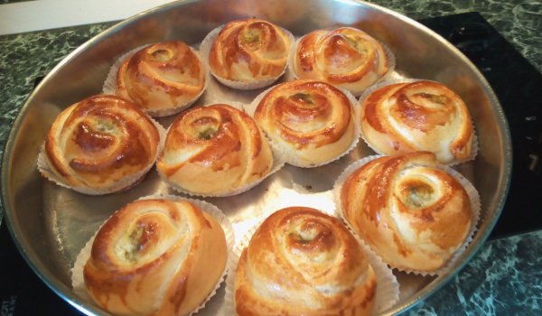 Мъфини рози със сирене