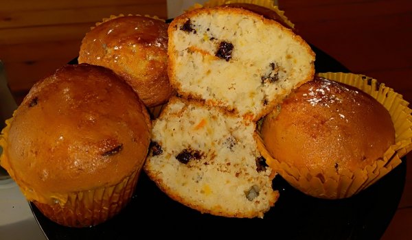 Мъфини с шоколад и портокалови корички