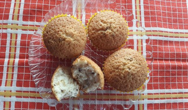 Мъфини с шоколадови пръчици