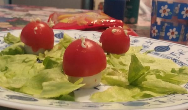 Мухоморка от патпадъчи яйца и чери домати