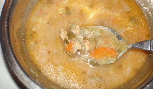 Мъжка яхния с праз и късчета свинско