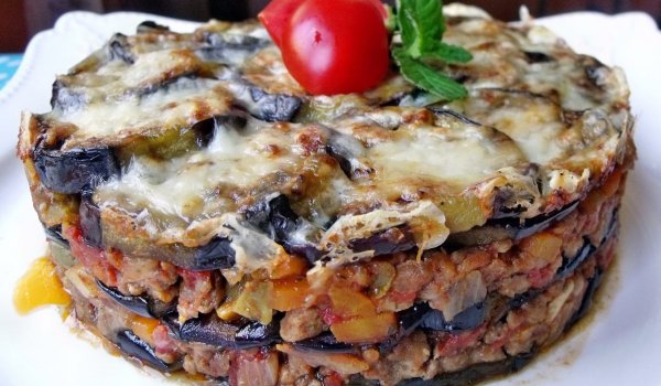 Мусака с патладжани и кайма