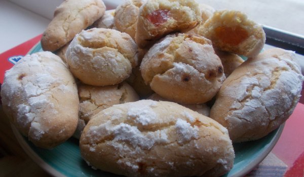 Напукани лимонови сладки
