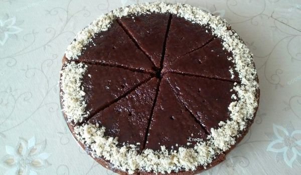 Негърче с какаова заливка и смлени орехи