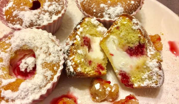 Нежни и ароматни мини чийзкексчета