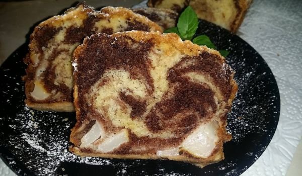 Неустоим мраморен кекс с круши