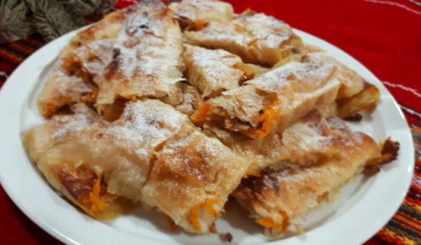 Новогодишен тиквеник с фурми