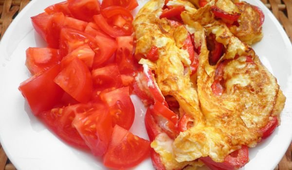 Омлет с червена чушка