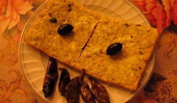 Омлет с грах, приготвен в тостер за сандвичи