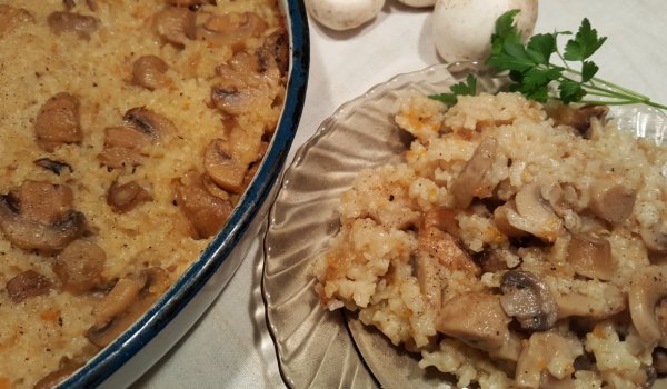Ориз на фурна с гъби и моркови