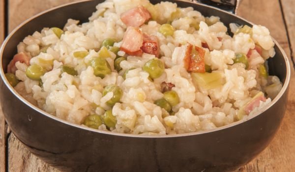 Ориз с грах и бекон