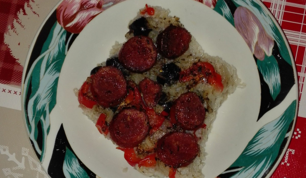 Ориз с маслини и наденичка