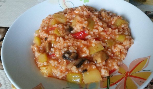 Ориз с тиквички и гъби