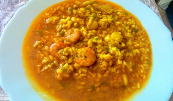 Ориз със сепия и белени скариди