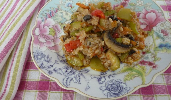 Ориз със зеленчуци и соев сос