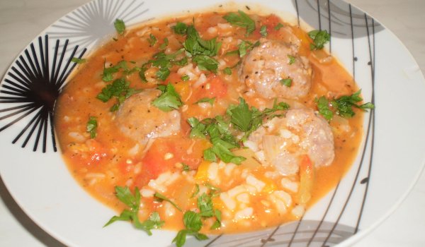 Оризова яхния с кюфтенца