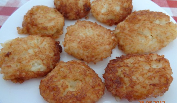 Оризови кюфтета с прясно мляко